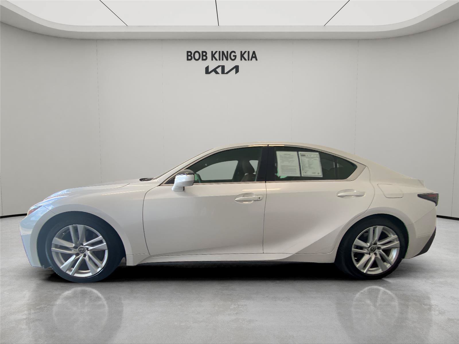 Used 2024 Lexus IS 300 w/ Comfort Package RWD image 2