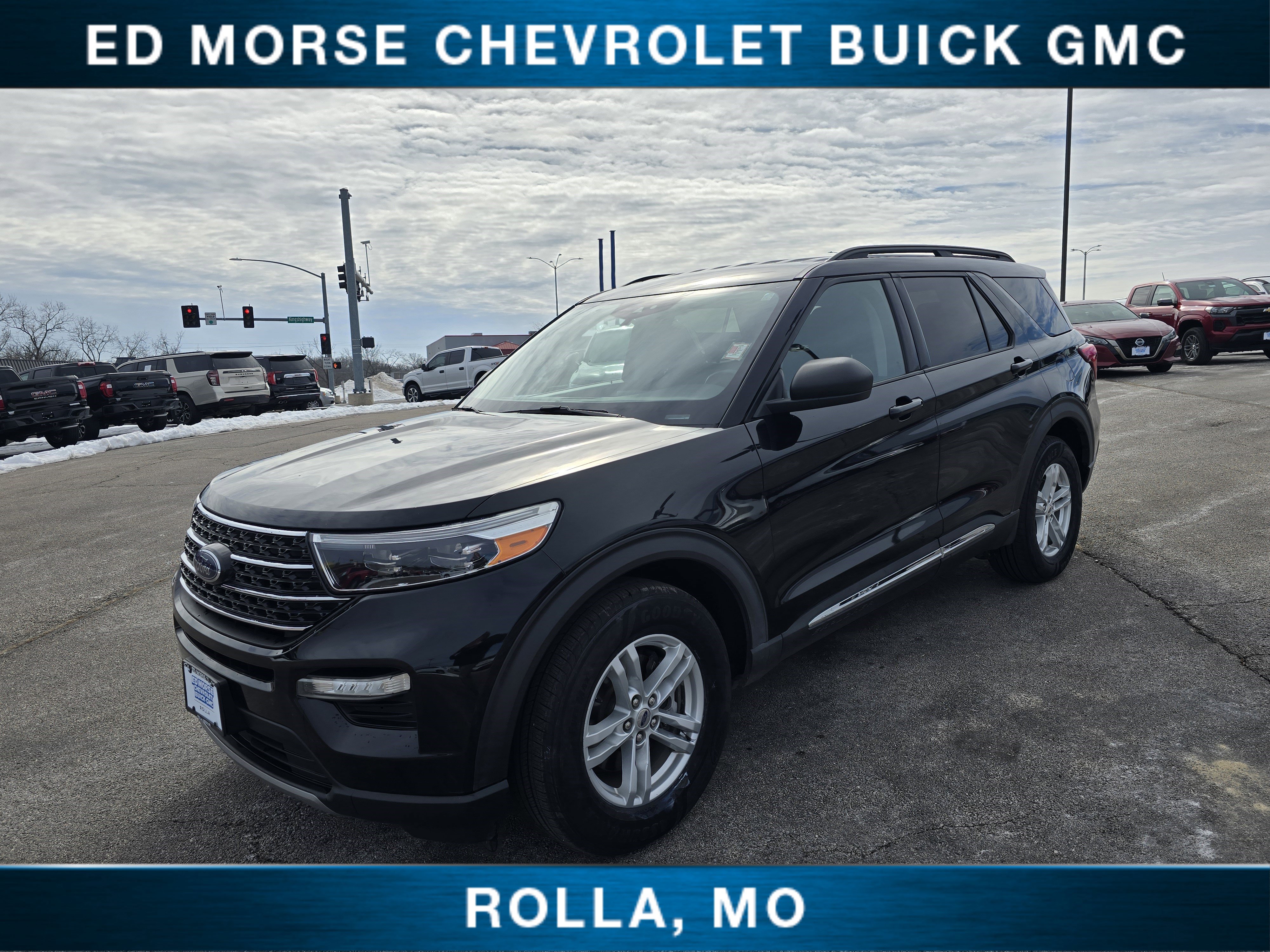 Used 2021 Ford Explorer XLT w/ Equipment Group 202A image 7