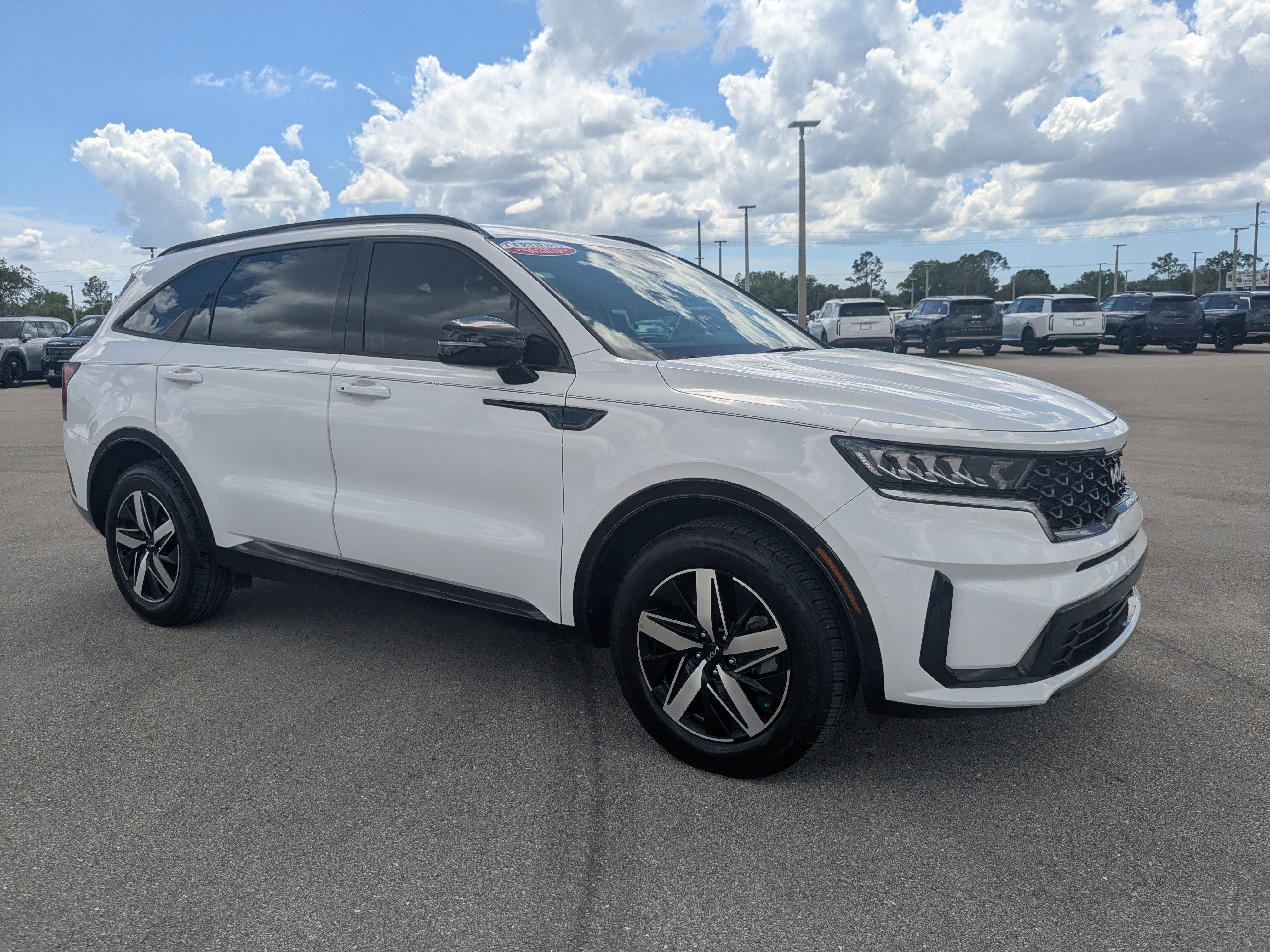 Certified 2023 Kia Sorento S image 2