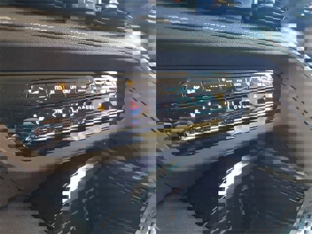 Used 2021 Buick Envision Essence image 74