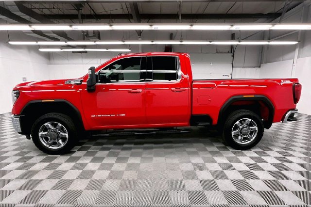 Used 2025 GMC Sierra 2500 SLE w/ SLE Value Package; AWD/4WD image 14