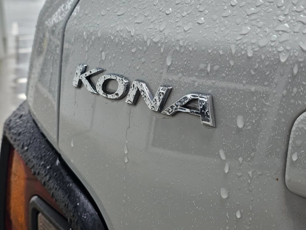 Used 2018 Hyundai Kona Limited FWD image 14