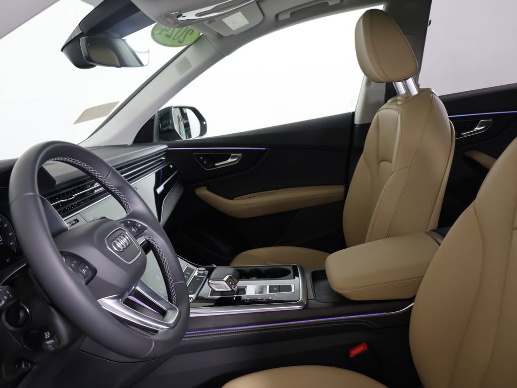 Used 2024 Audi Q8 Premium Plus w/ Premium Plus Package image 19