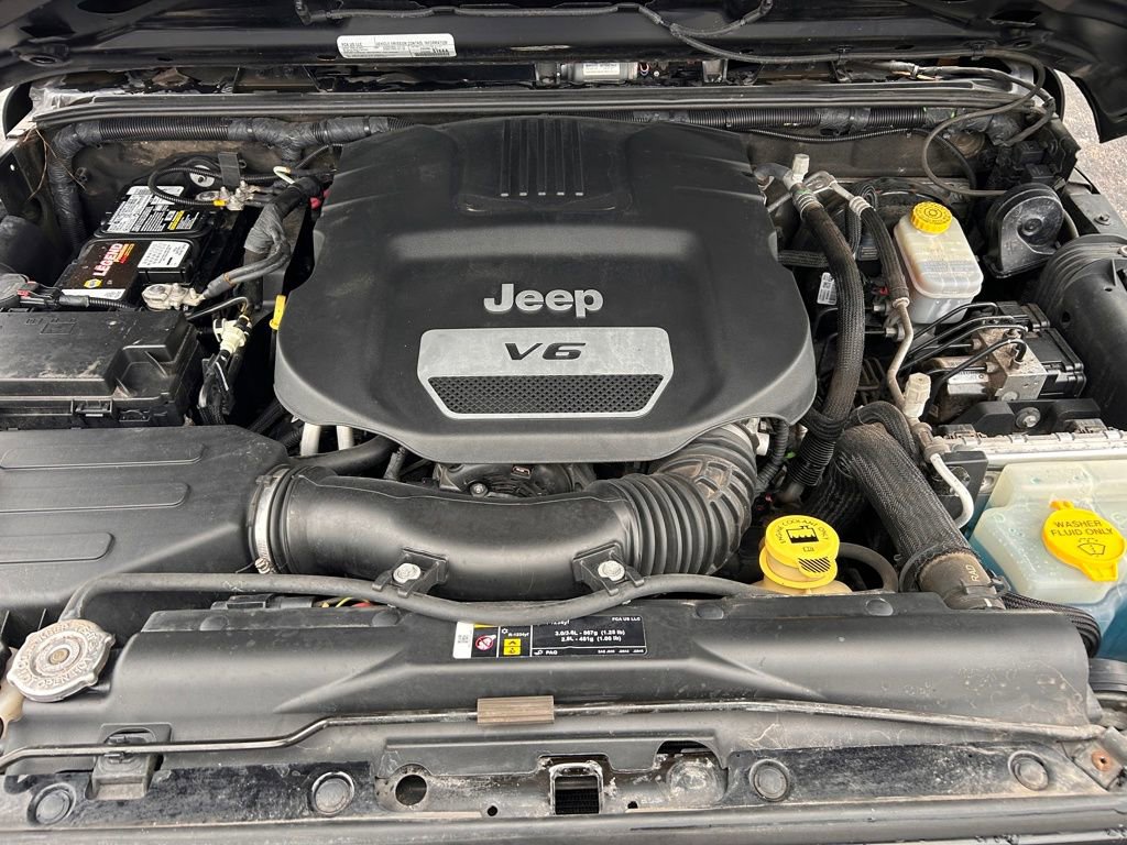 Used 2018 Jeep Wrangler Sport image 9