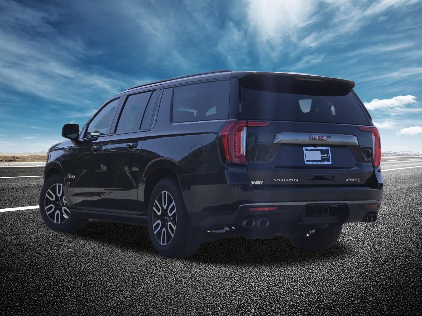 Used 2023 GMC Yukon XL AT4 w/ AT4 Premium Plus Package AWD/4WD image 22