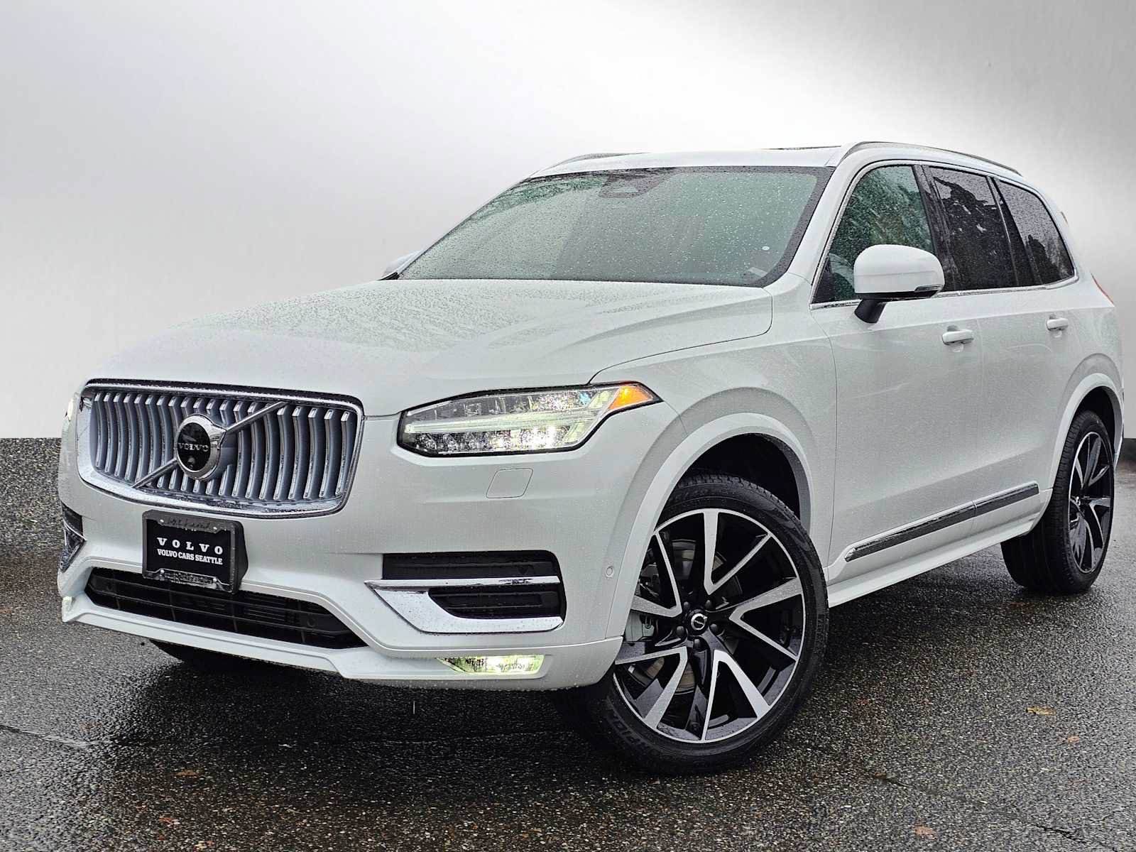 New 2025 Volvo XC90 B6 Plus w/ Protection Package Premier AWD/4WD image 3