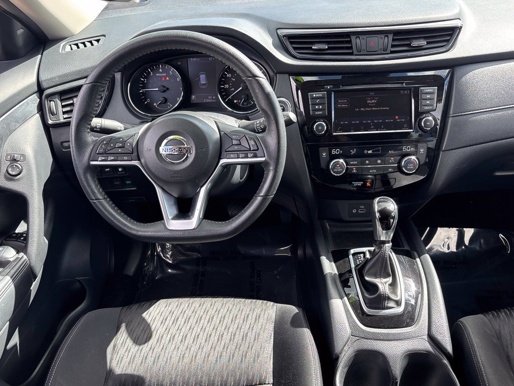 Used 2020 Nissan Rogue SV FWD image 23