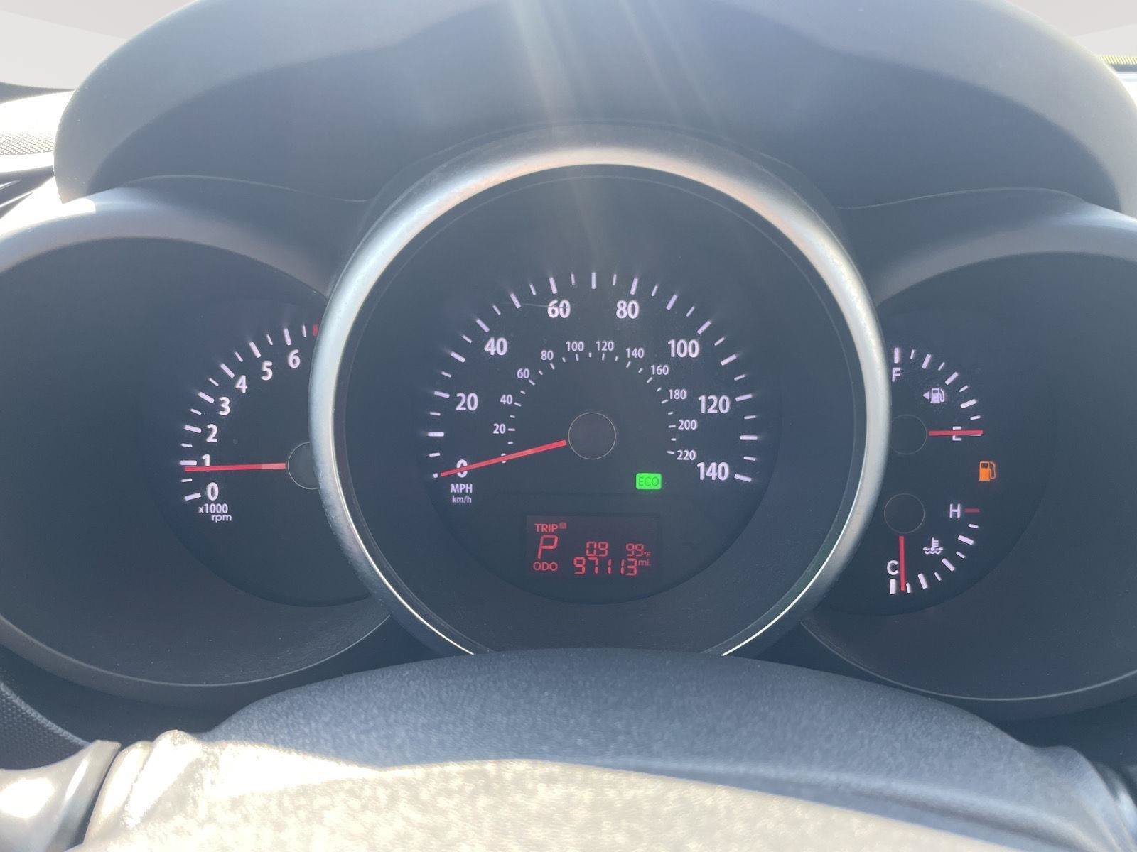 Used 2012 Kia Soul + FWD image 2