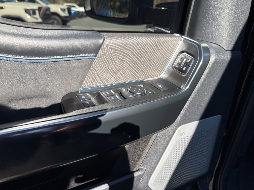 Used 2025 Ford F450 Platinum w/ FX4 Off-Road Package image 22