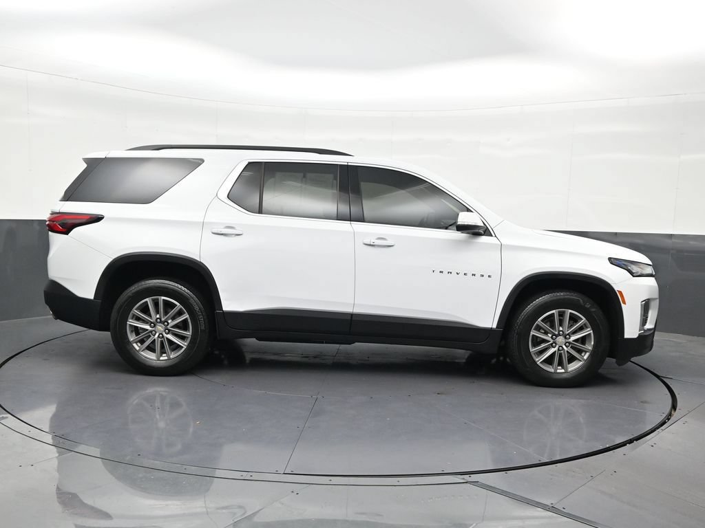 Used 2023 Chevrolet Traverse LT FWD image 7