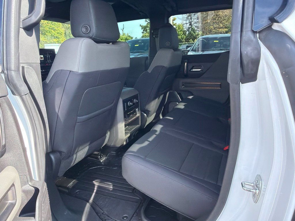 Used 2025 GMC Hummer EV 2X w/ LPO, Dark Essentials Package AWD/4WD image 14