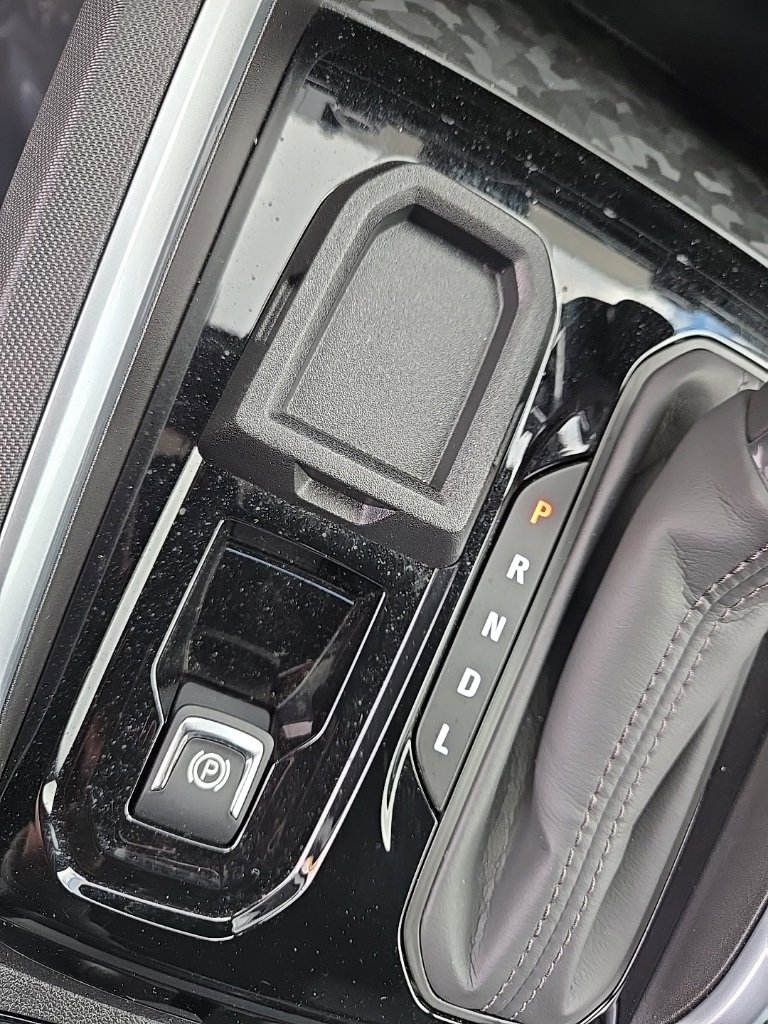 Used 2024 Chevrolet Colorado LT image 35