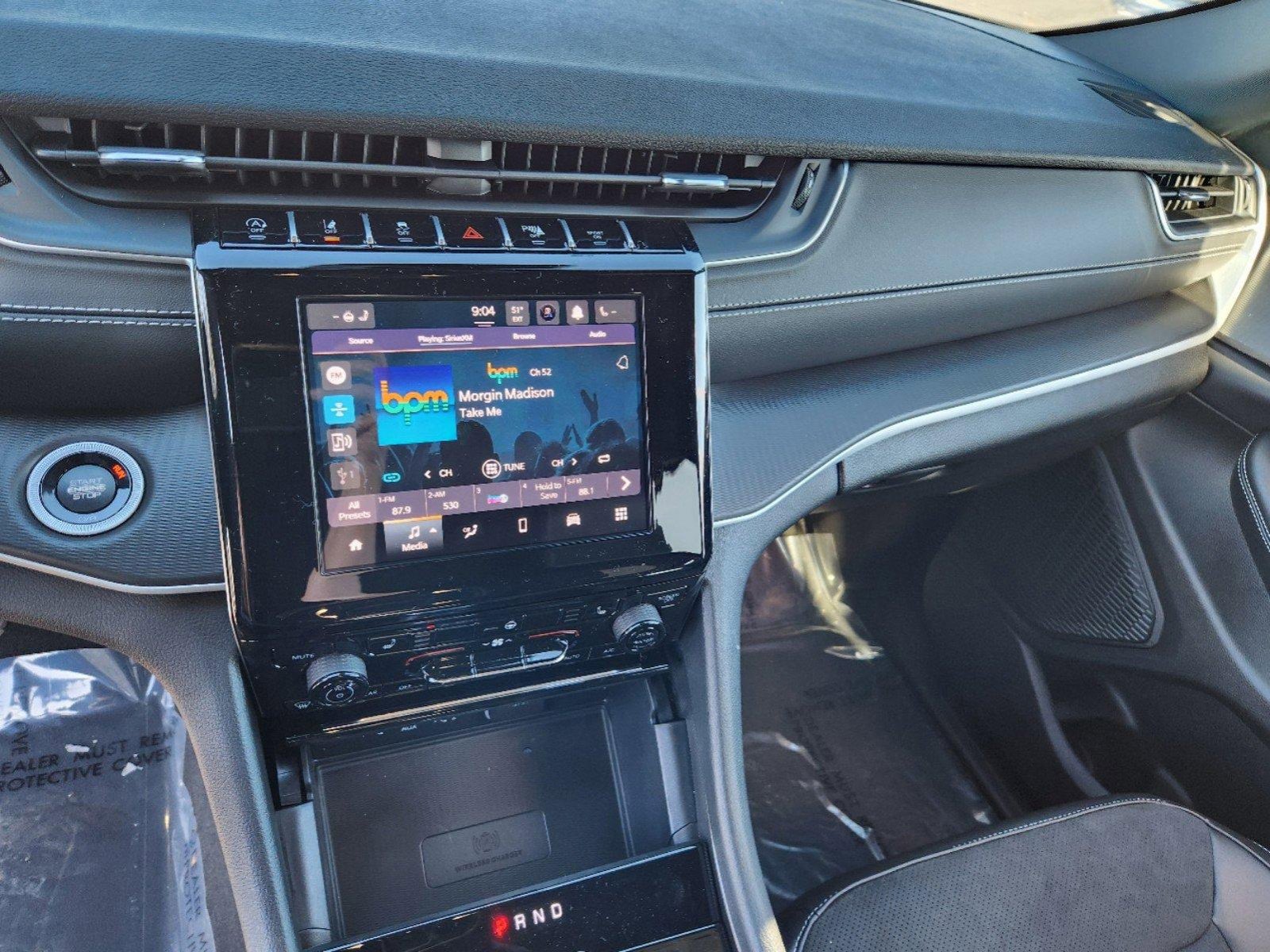 New 2025 Jeep Grand Cherokee Altitude image 8