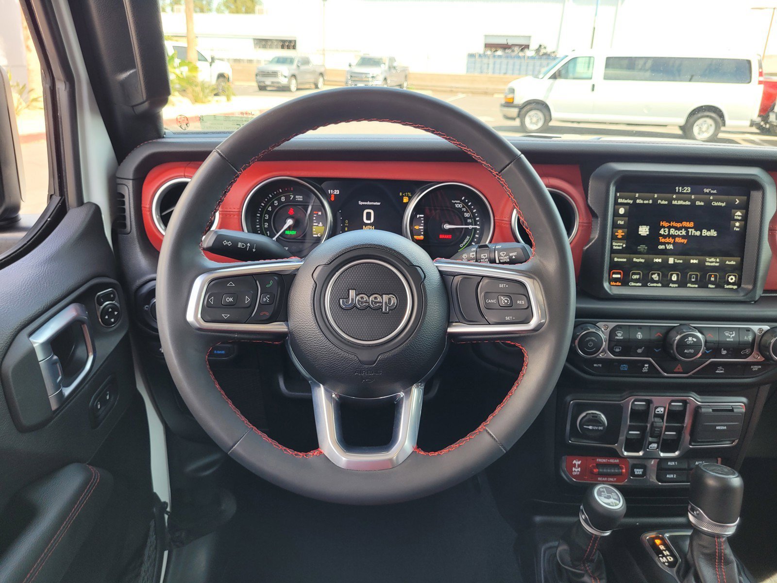 Used 2023 Jeep Wrangler Unlimited Rubicon 4xe AWD/4WD image 16