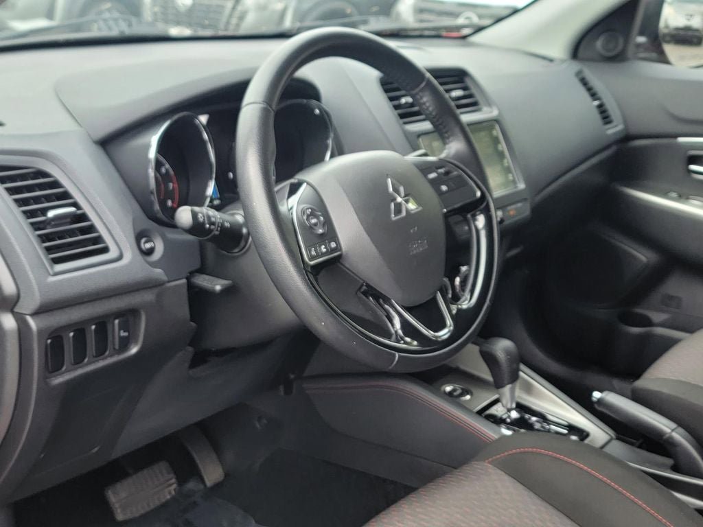 Used 2019 Mitsubishi Outlander Sport ES AWD/4WD image 12