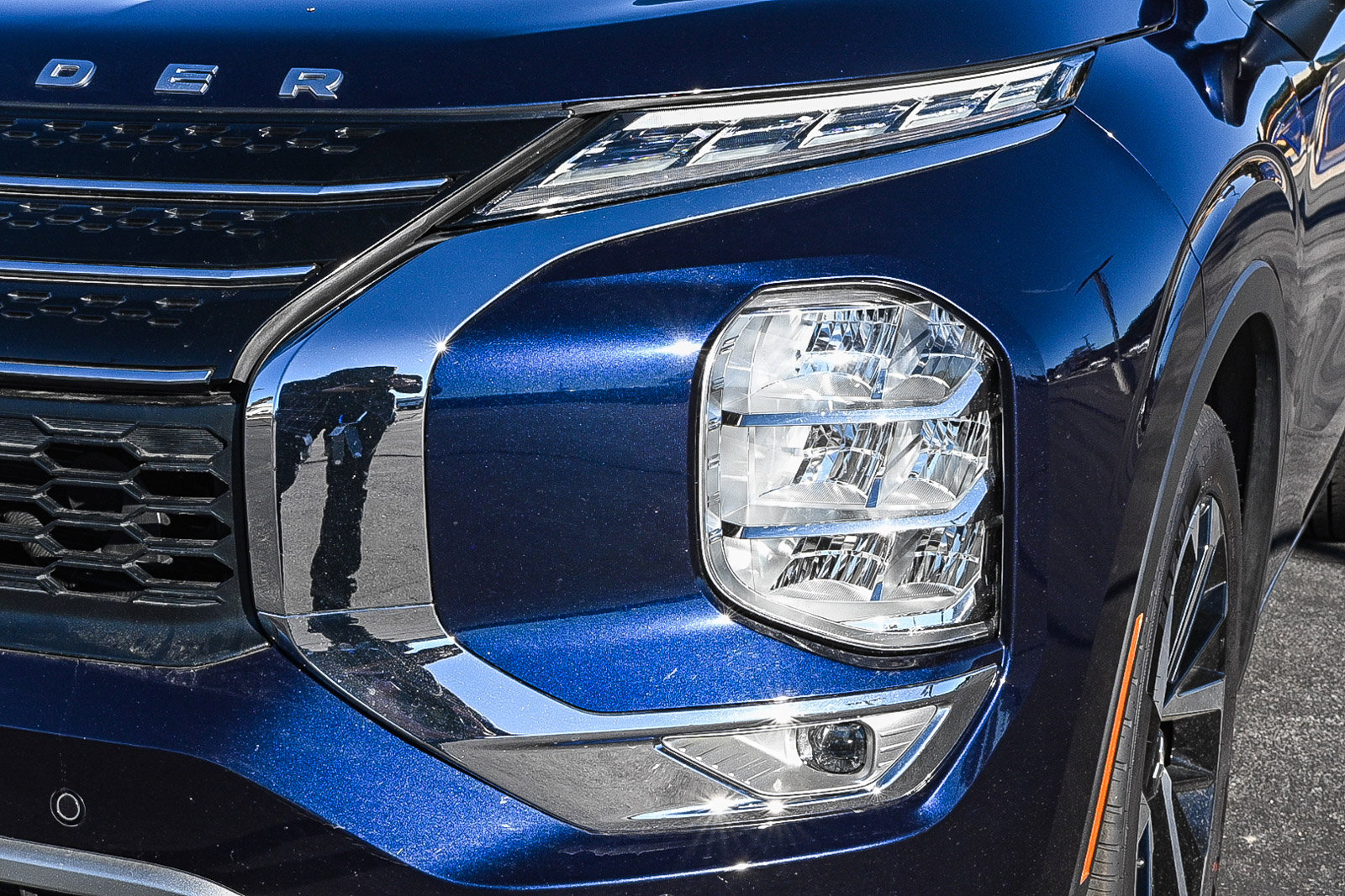 Used 2022 Mitsubishi Outlander SEL image 4