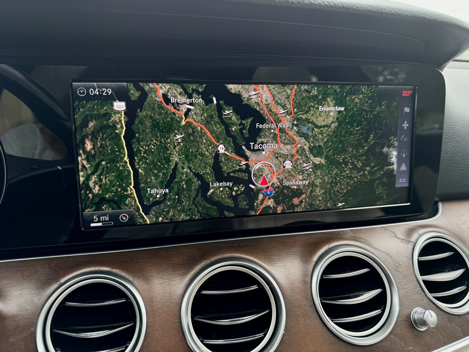Used 2017 Mercedes-Benz E 300 image 27