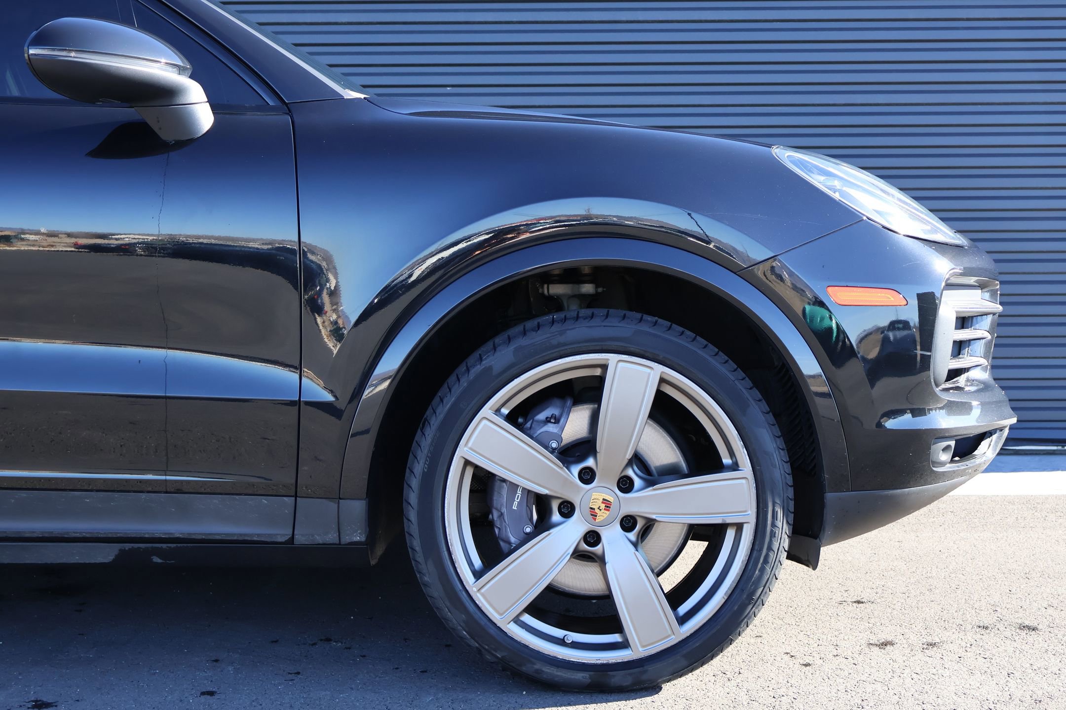 Certified 2023 Porsche Cayenne Platinum Edition image 13