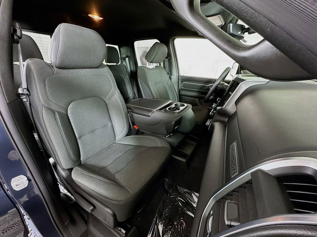 Used 2025 RAM 1500 Big Horn AWD/4WD image 26