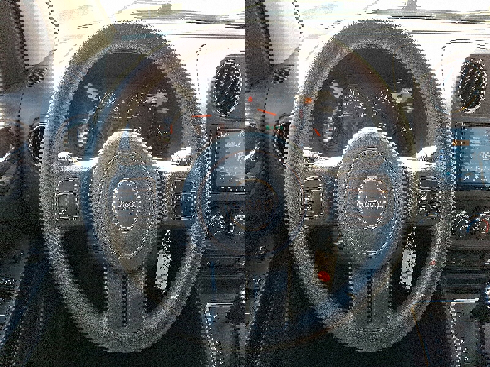 Used 2011 Jeep Compass 4WD image 19