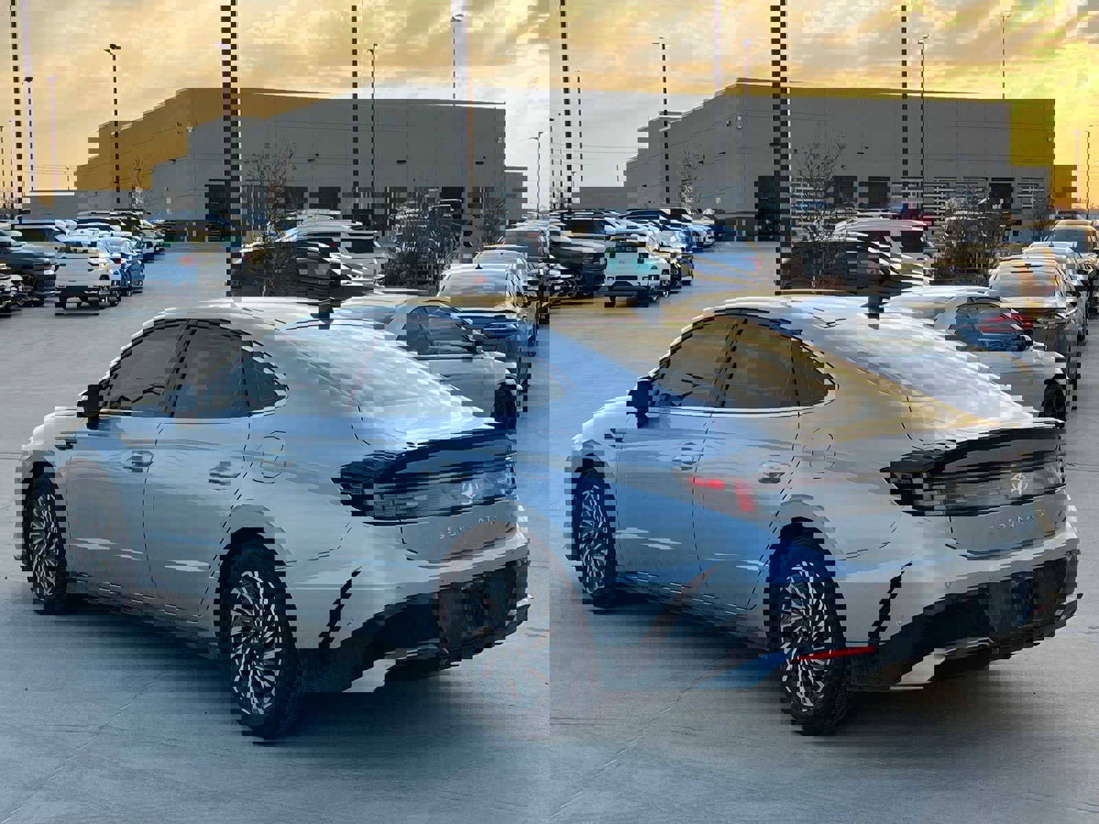 Used 2024 Hyundai Sonata Limited image 10