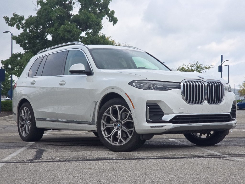 Used 2021 BMW X7 xDrive40i w/ Luxury Seating Package AWD/4WD image 2