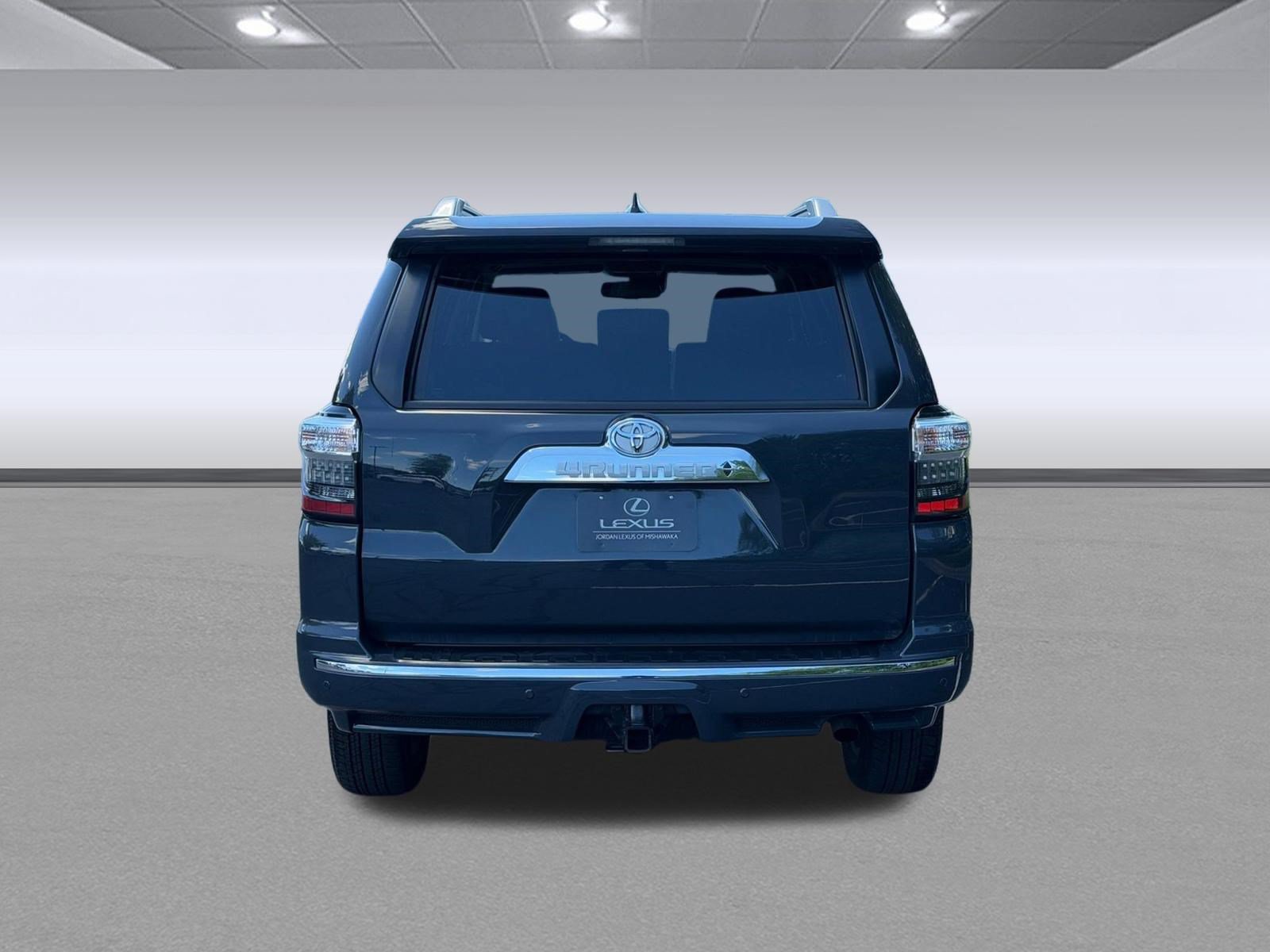 Used 2024 Toyota 4Runner Limited AWD/4WD image 10