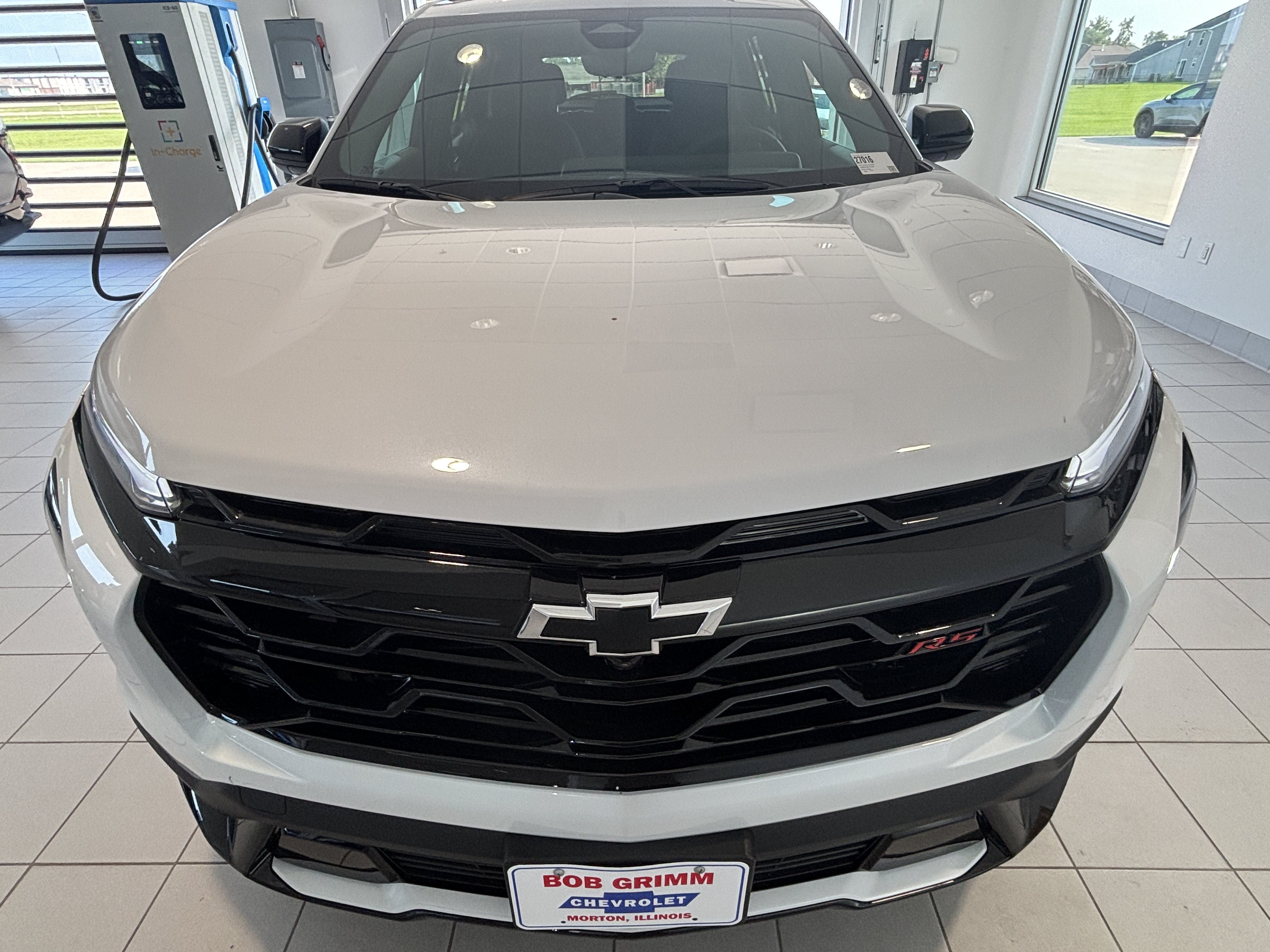 New 2027 Chevrolet Equinox RS w/ Safety and Technology Package FWD image 2
