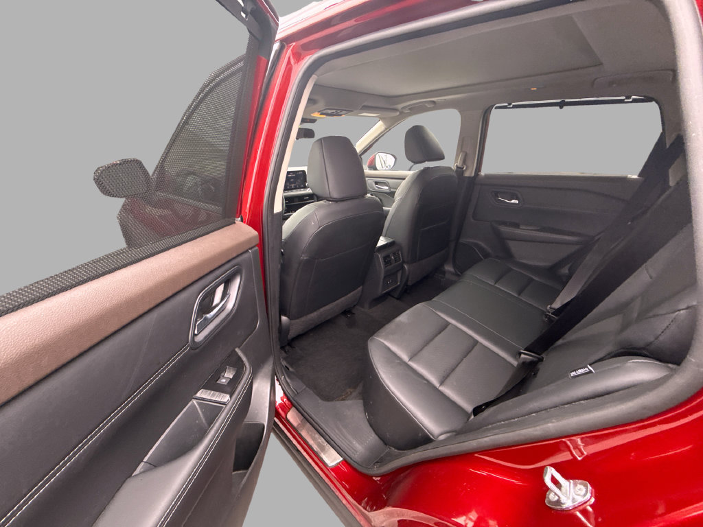 Used 2023 Nissan Rogue SV w/ SV Premium B Package AWD/4WD image 12