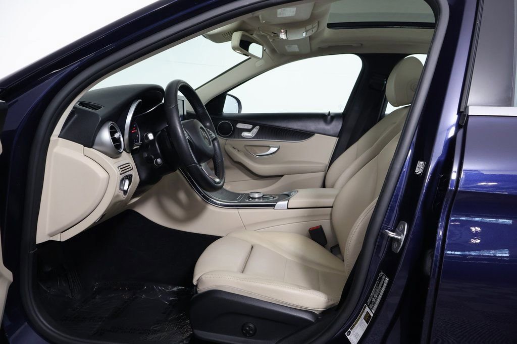 Used 2017 Mercedes-Benz C 300 Sedan image 10