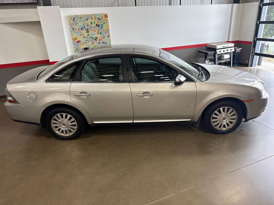 Used 2008 Mercury Sable AWD Sedan image 15