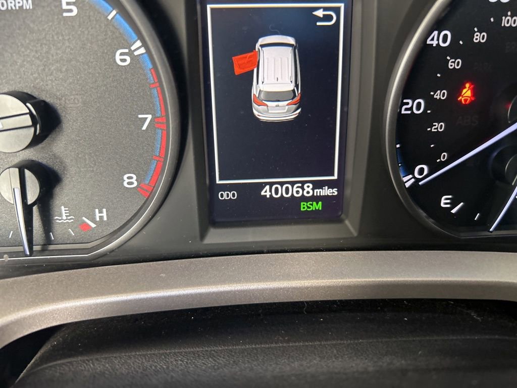 Used 2018 Toyota RAV4 XLE image 50