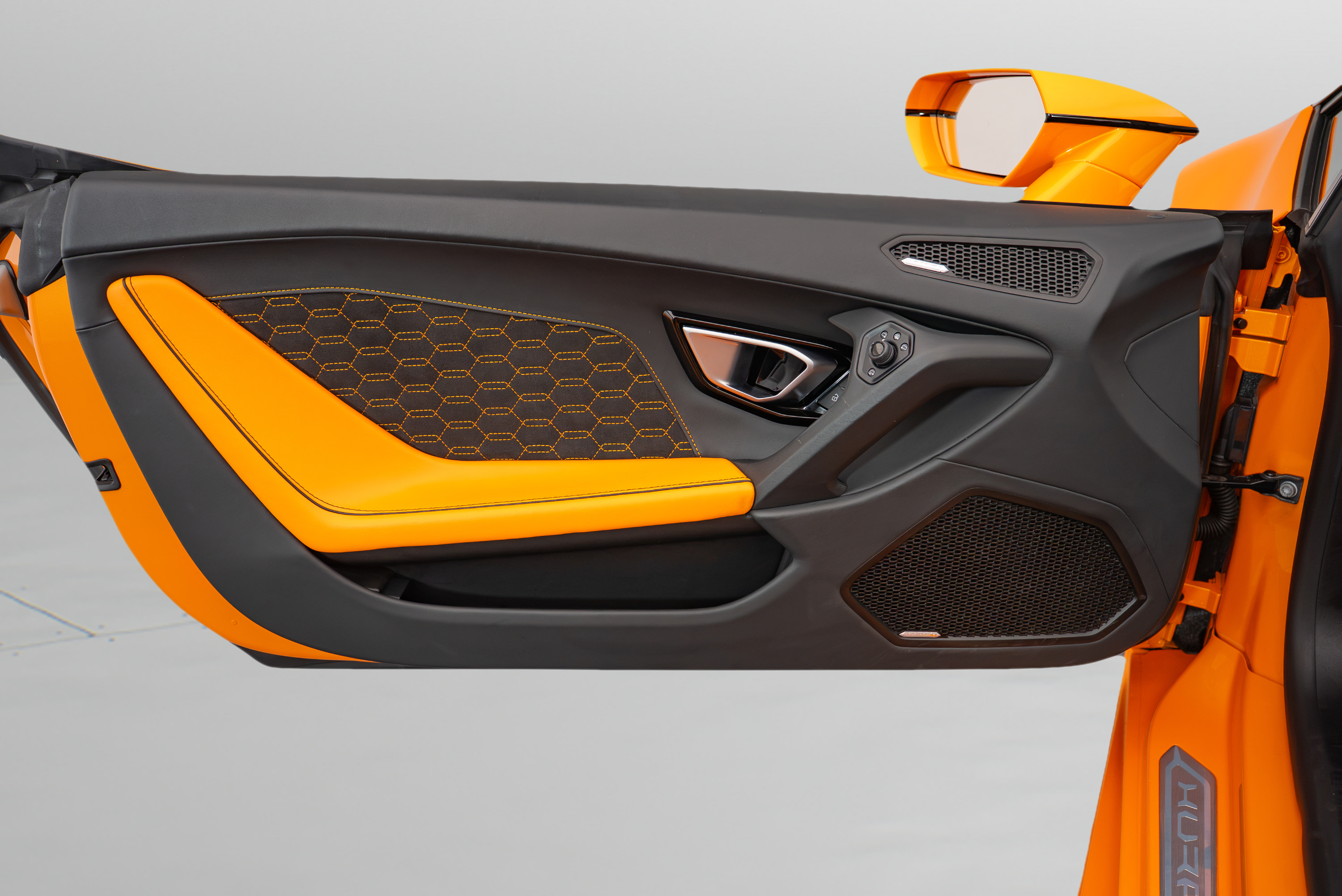 Used 2023 Lamborghini Huracan EVO AWD/4WD image 16