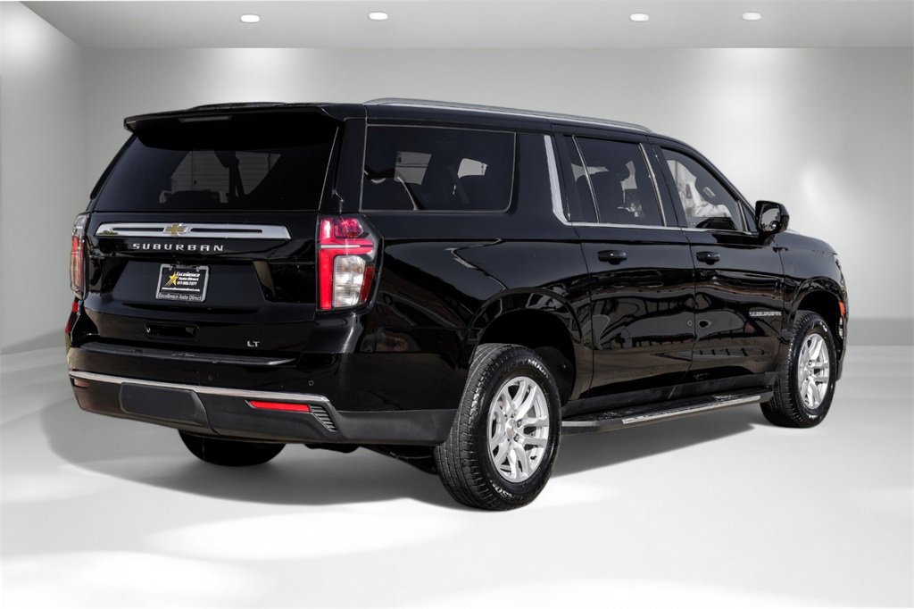 Used 2022 Chevrolet Suburban LT image 6