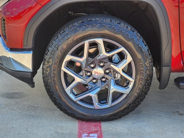 Used 2023 GMC Sierra 1500 SLT image 17