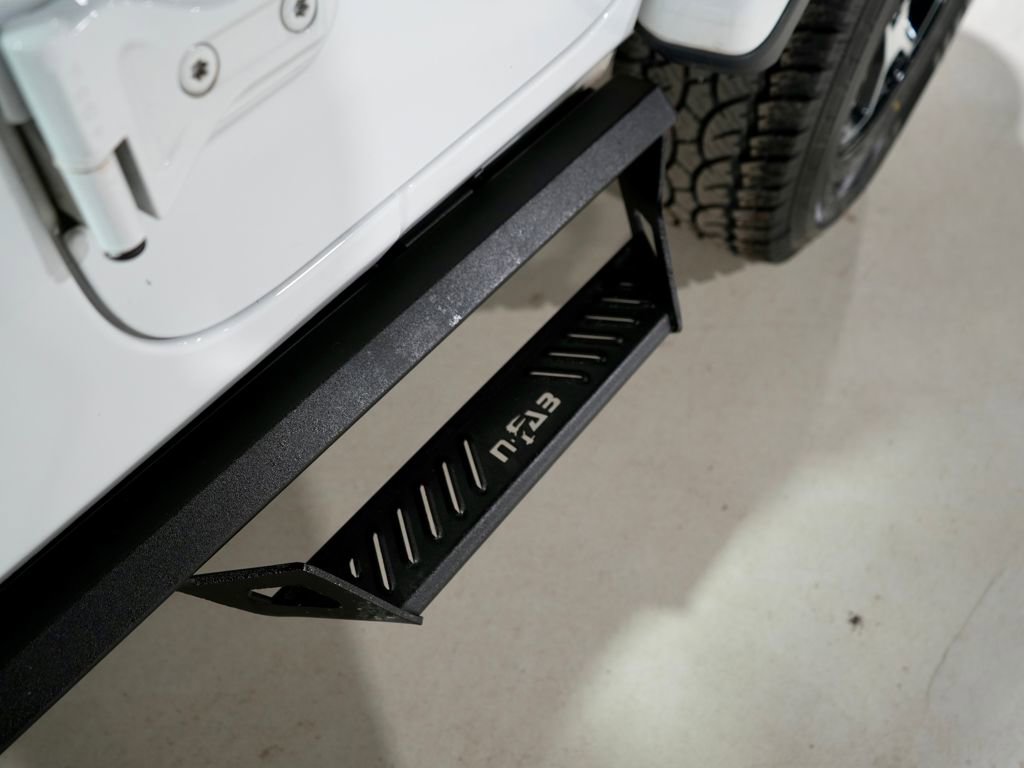 Used 2021 Jeep Wrangler Unlimited Rubicon 4xe w/ Steel Bumper Group image 32