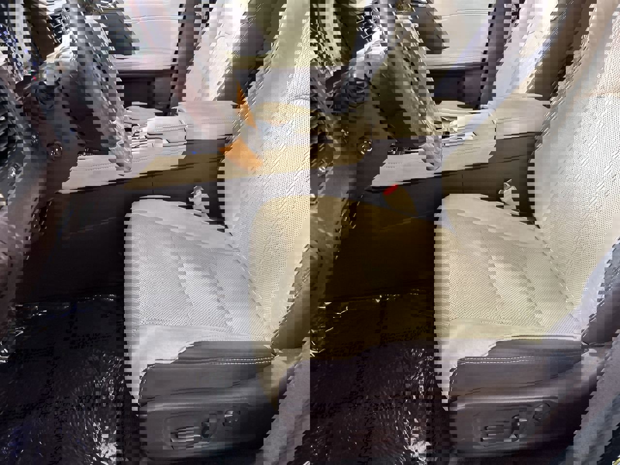 Used 2017 Lexus RX 350 FWD w/ Premium Package image 21