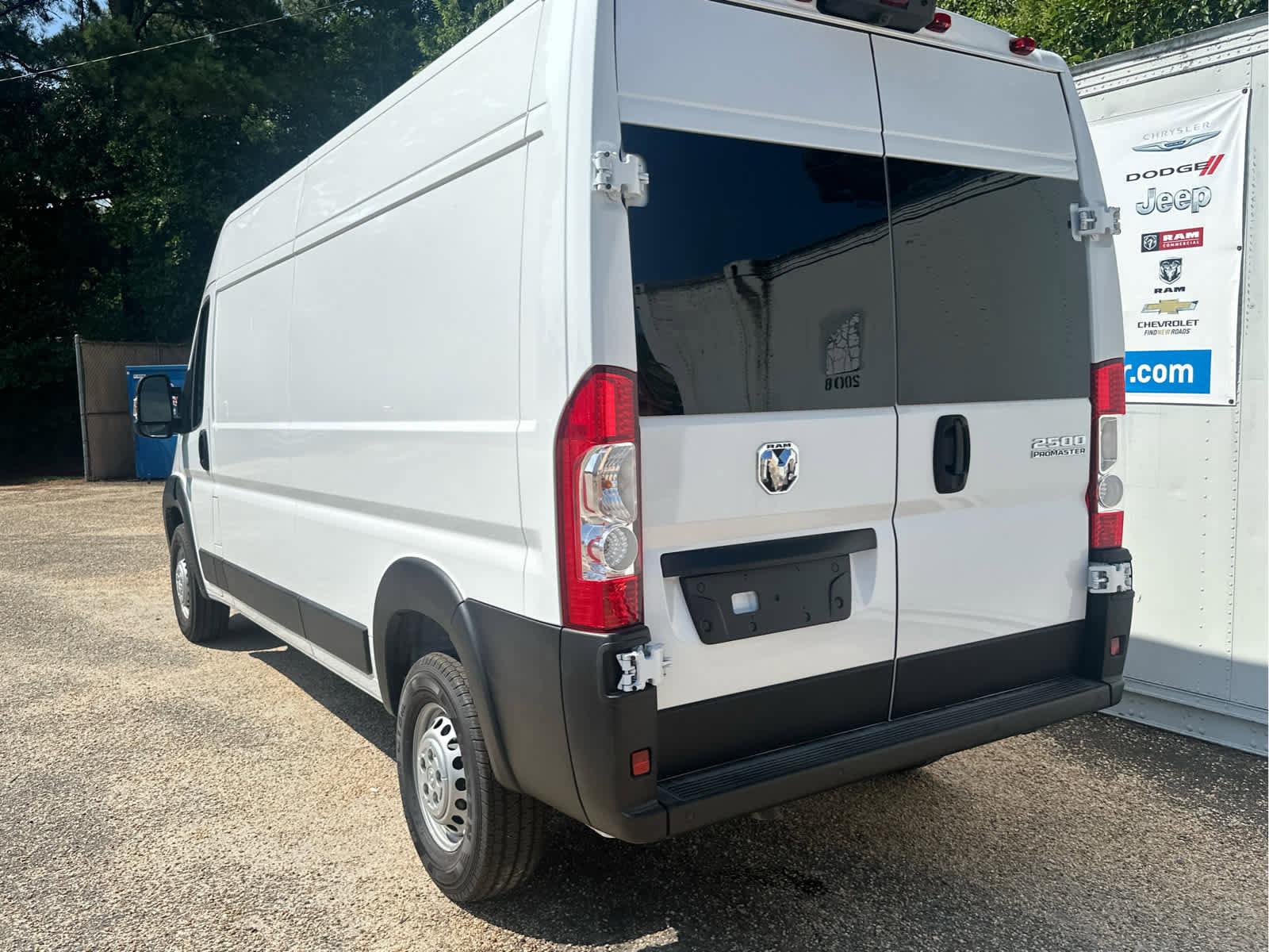 New 2025 RAM ProMaster 2500 w/ Convenience Group image 8