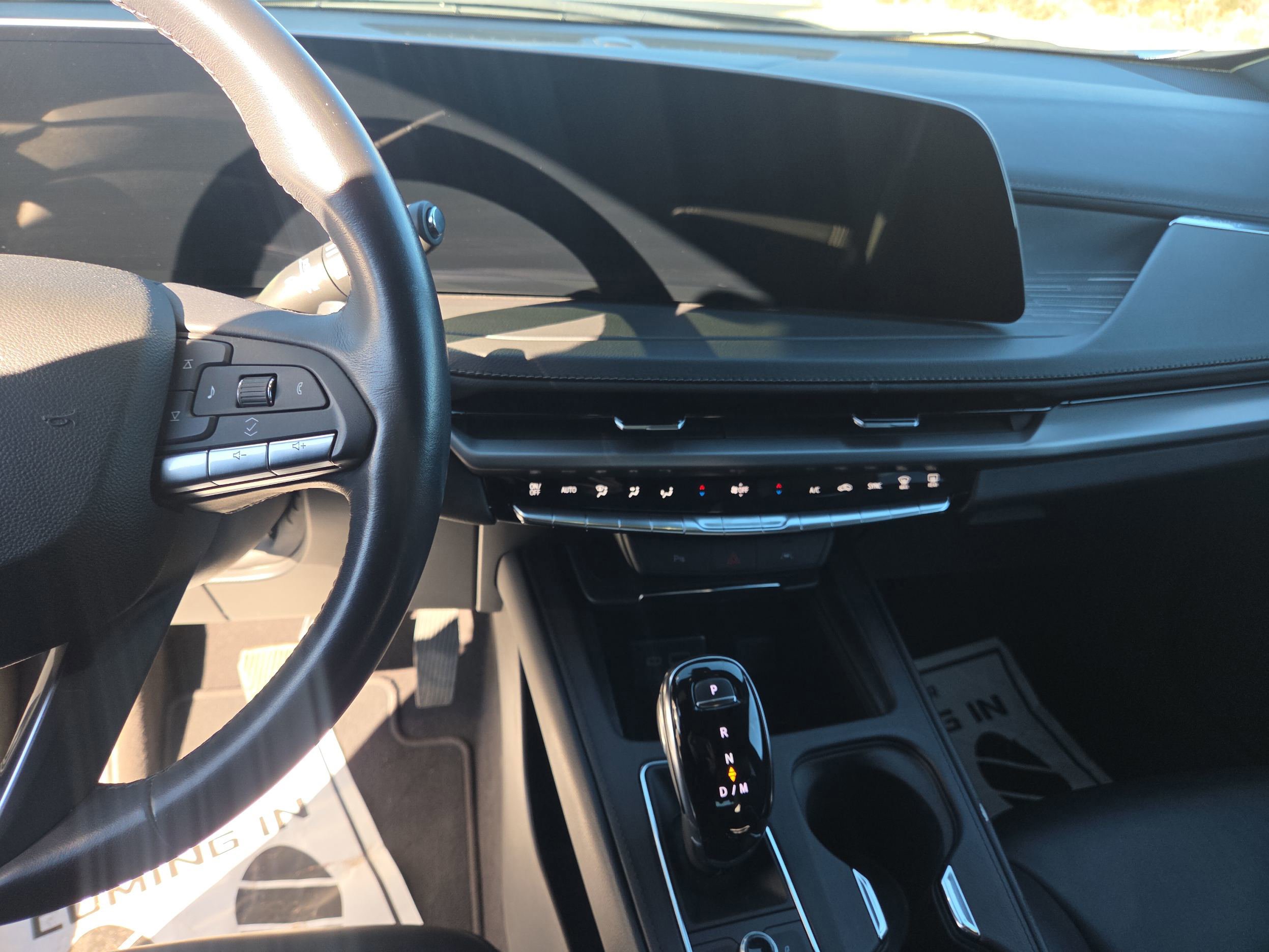 Used 2024 Cadillac XT4 Premium Luxury AWD/4WD image 14