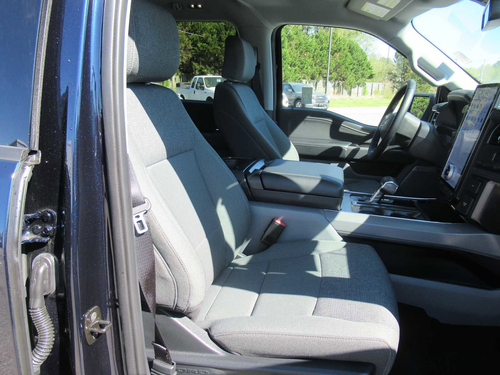 Used 2024 Ford F150 Lightning Flash image 24