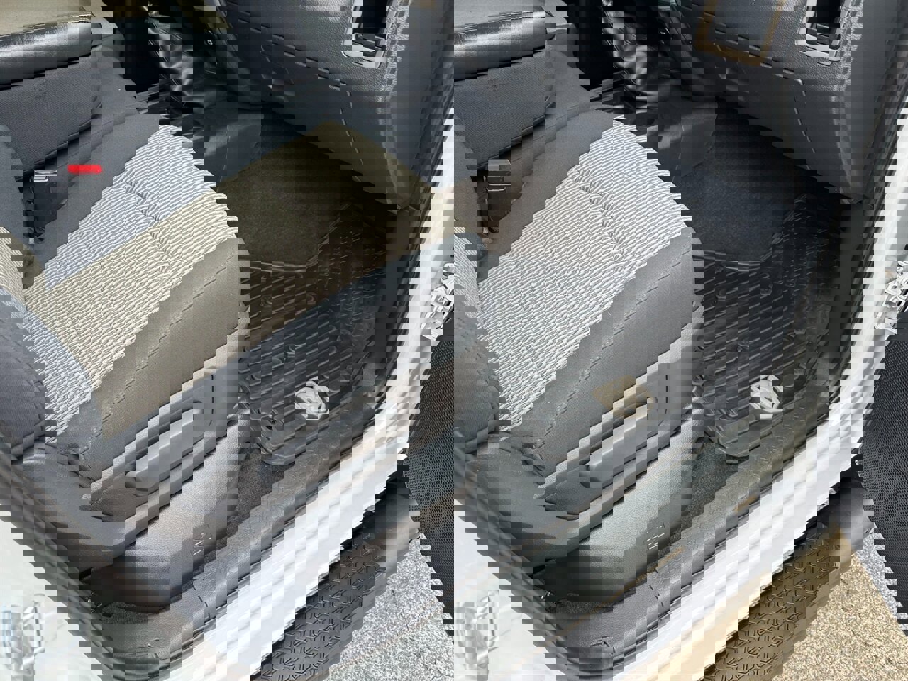 Used 2012 RAM 3500 ST w/ Chrome Appearance Group image 24