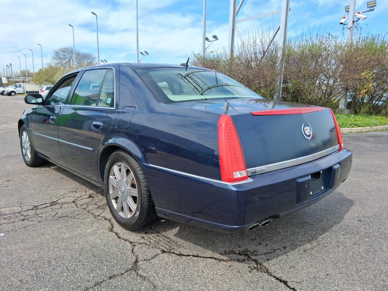 Used 2007 Cadillac DTS Luxury II image 7