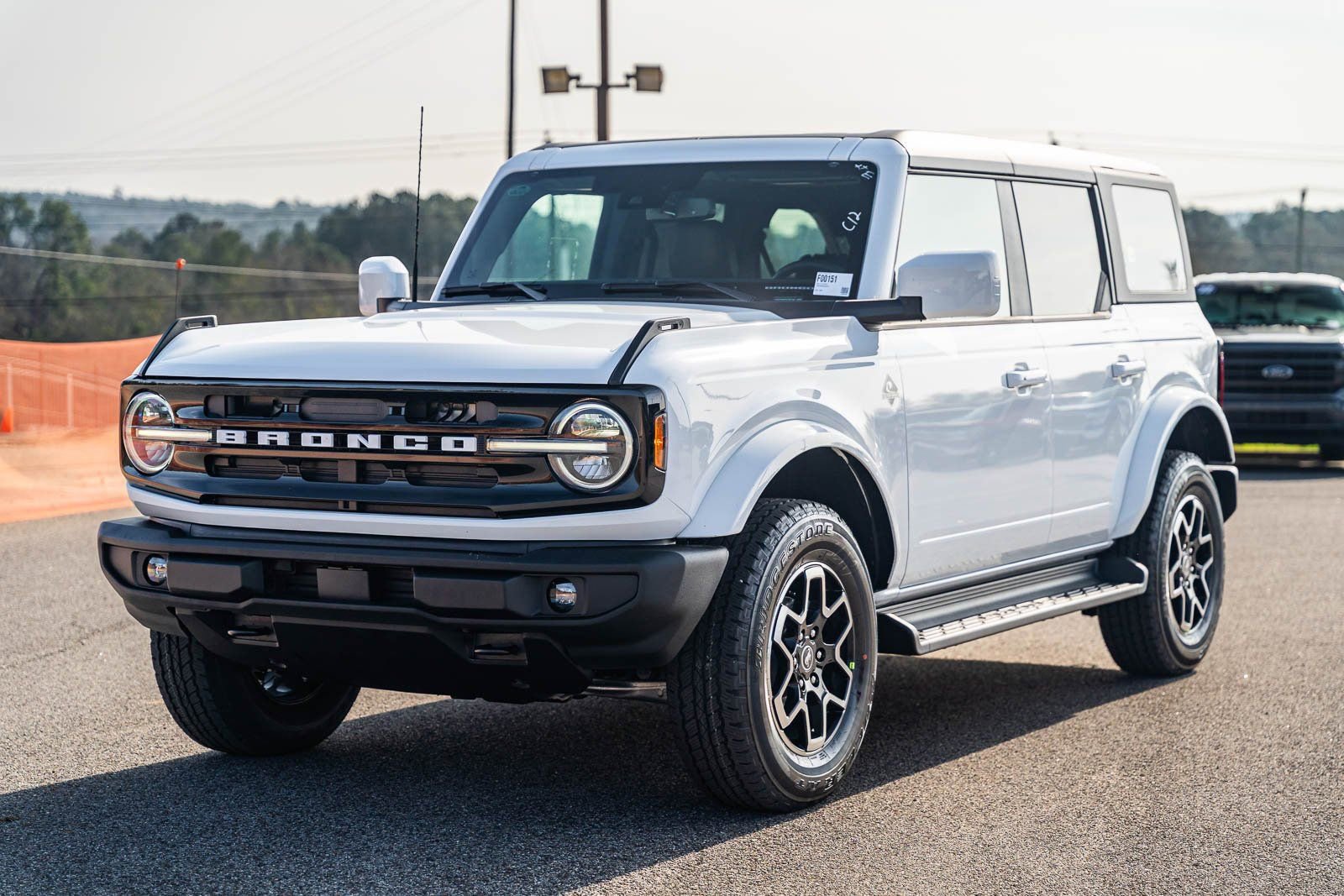 New 2025 Ford Bronco Outer Banks image 2