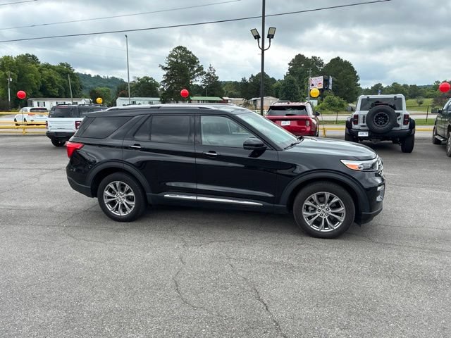 Used 2023 Ford Explorer Limited w/ Equipment Group 301A AWD/4WD image 8