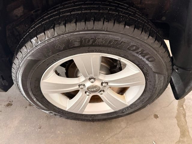 Used 2013 Jeep Compass Latitude w/ Sun/Sound Group AWD/4WD image 7
