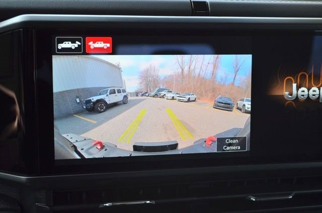 New 2026 Jeep Gladiator Rubicon AWD/4WD image 29