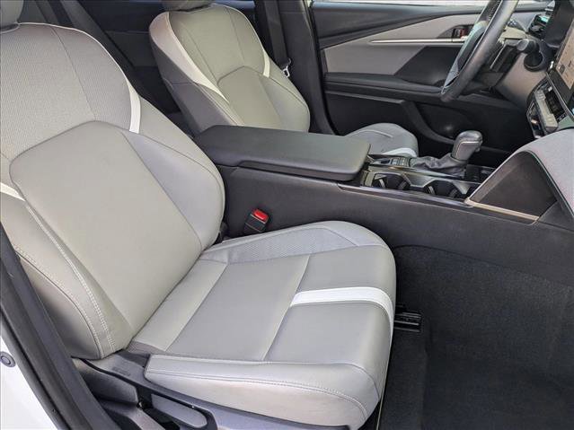 Used 2025 Toyota Camry SE w/ Convenience Package image 20