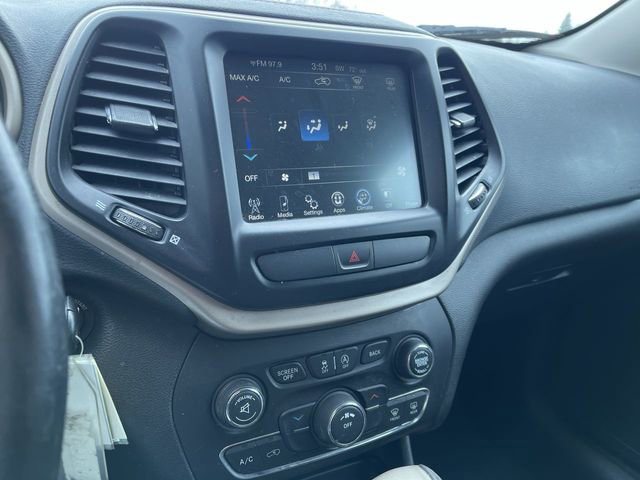 Used 2018 Jeep Cherokee Latitude image 14