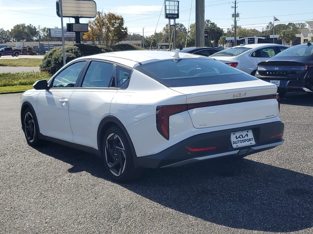 Used 2025 Kia K4 EX FWD image 3