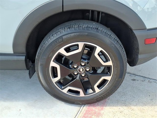 Used 2022 Ford Bronco Sport Outer Banks image 12